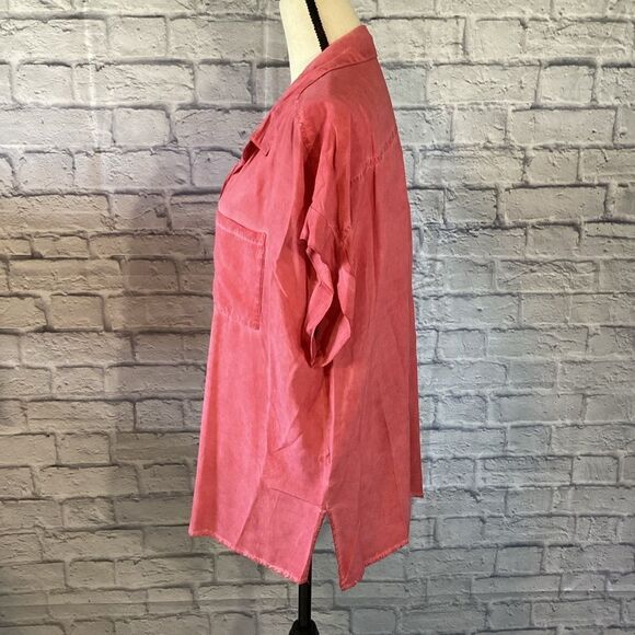 Velvet Heart - Women's Pink Button-Up Top - Picture 3 of 6